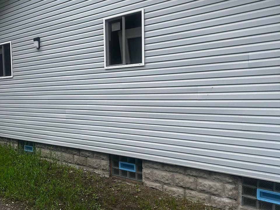 2nd image of 321 W 41st Ave