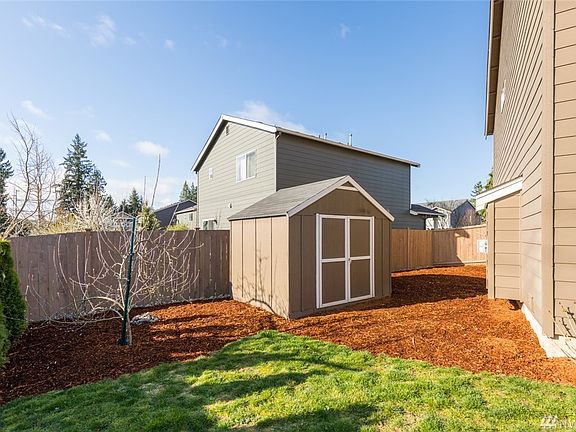 2nd image of 11009 181st Avenue Ct E