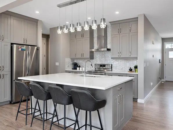 1619 201st St NW, Edmonton, AB T6M 0Y3