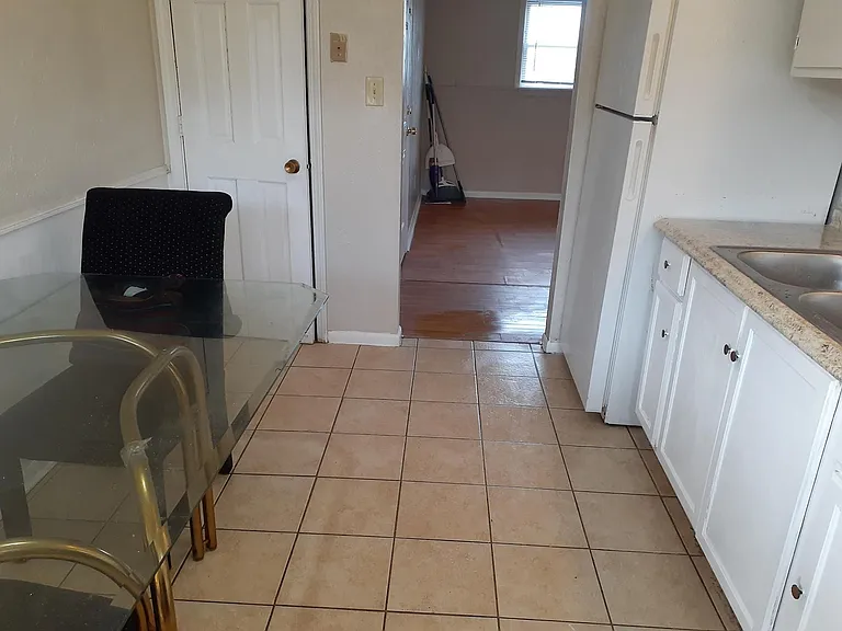 5601 E 139th Ter #D — Photo 20