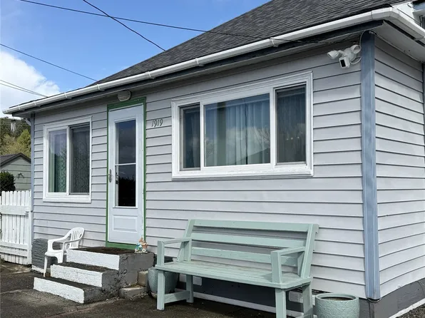 1919 Riddell Street, Raymond, WA 98577