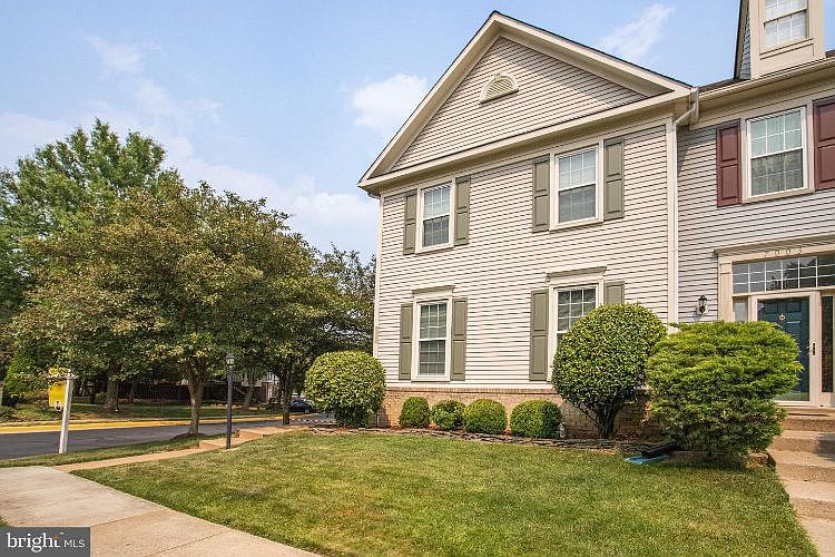 1st image of 7001 Fieldhurst Ct