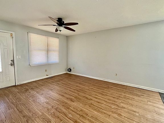 4th image of 42 Arland Dr