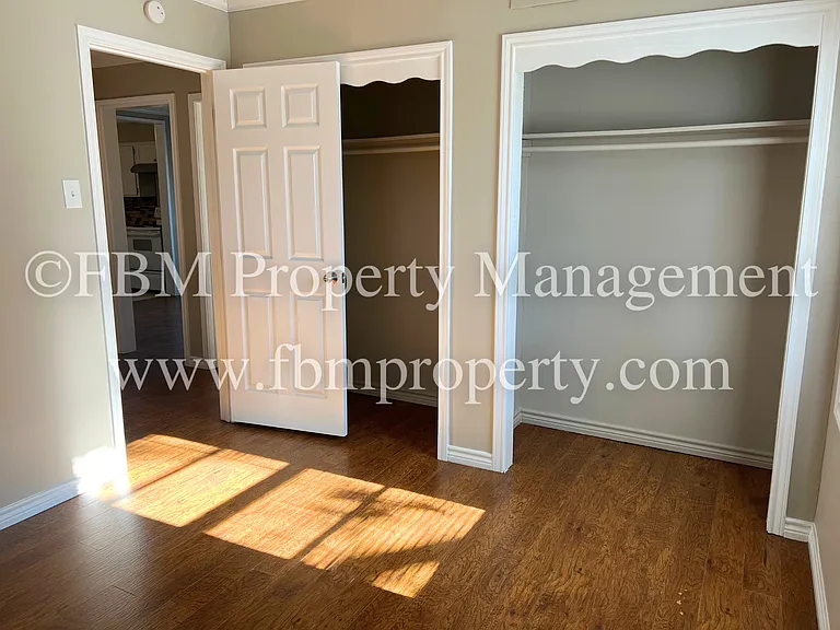 3015 Winfield Dr — Photo 10