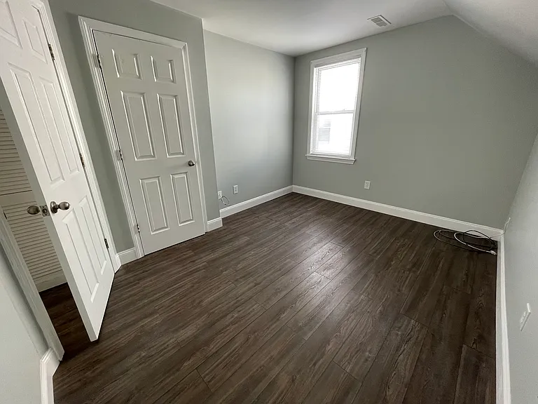 27 Parker St #4 — Photo 5