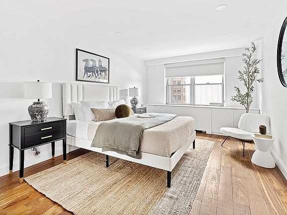 5th image of 10 W 15th St APT 1214
