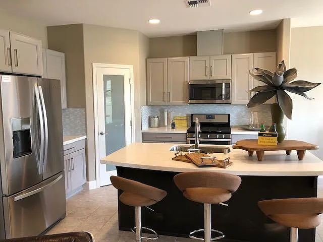 9897 Ash Meadow Dr — Photo 10