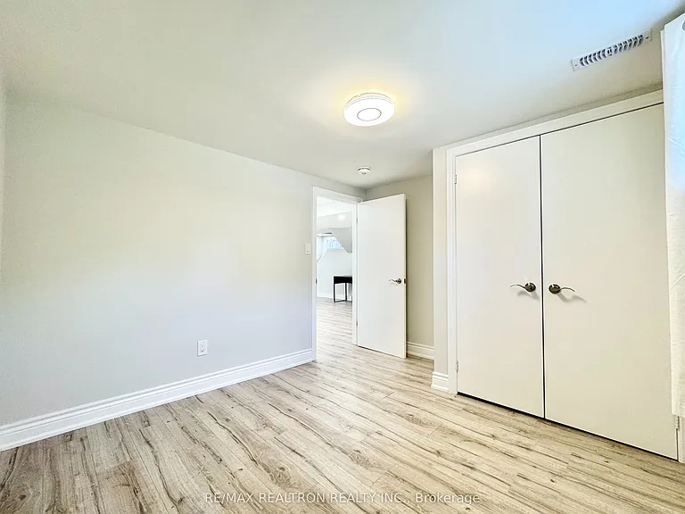 173 Norfolk Ave — Photo 34
