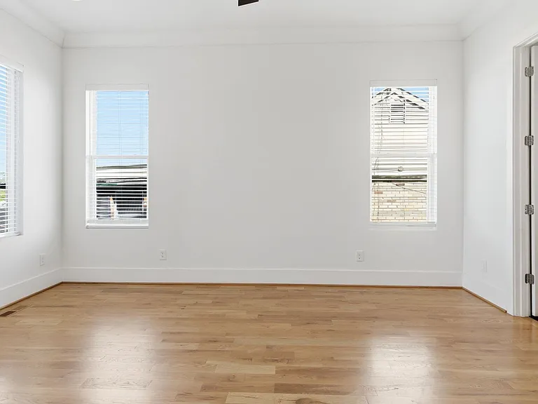 1202 Katie Ave — Photo 36
