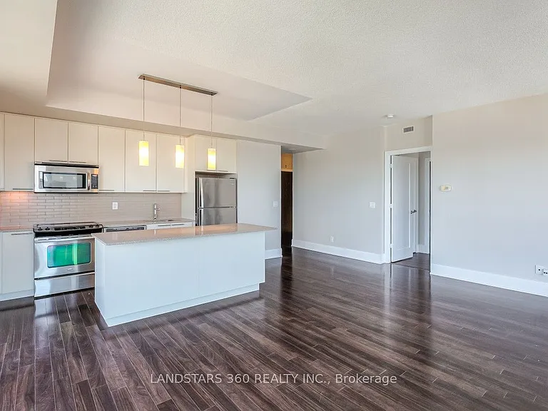 70 Roehampton Ave #2120 — Photo 10
