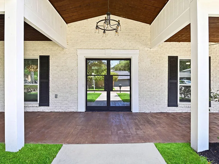 4810 Bayou Vista Dr — Photo 4