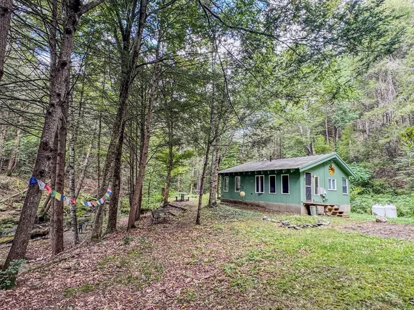 24 Haigis Rd, Bernardston, MA 01337