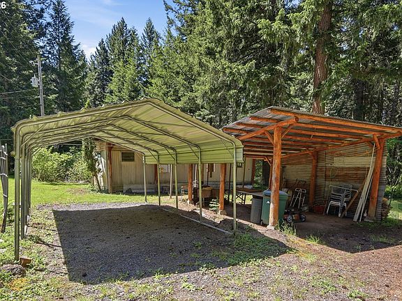 5th image of 49782 Huckleberry Rd
