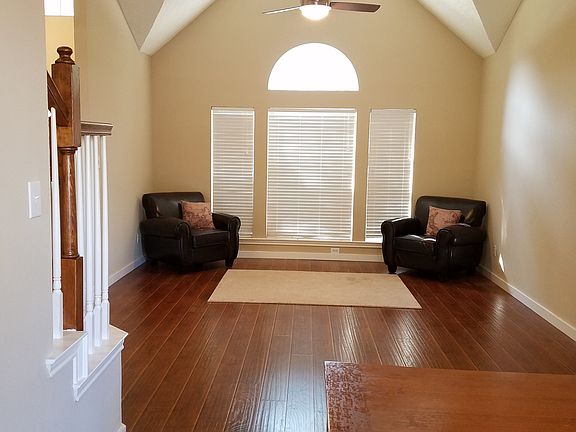 5th image of 1315 Meadowbrook Dr