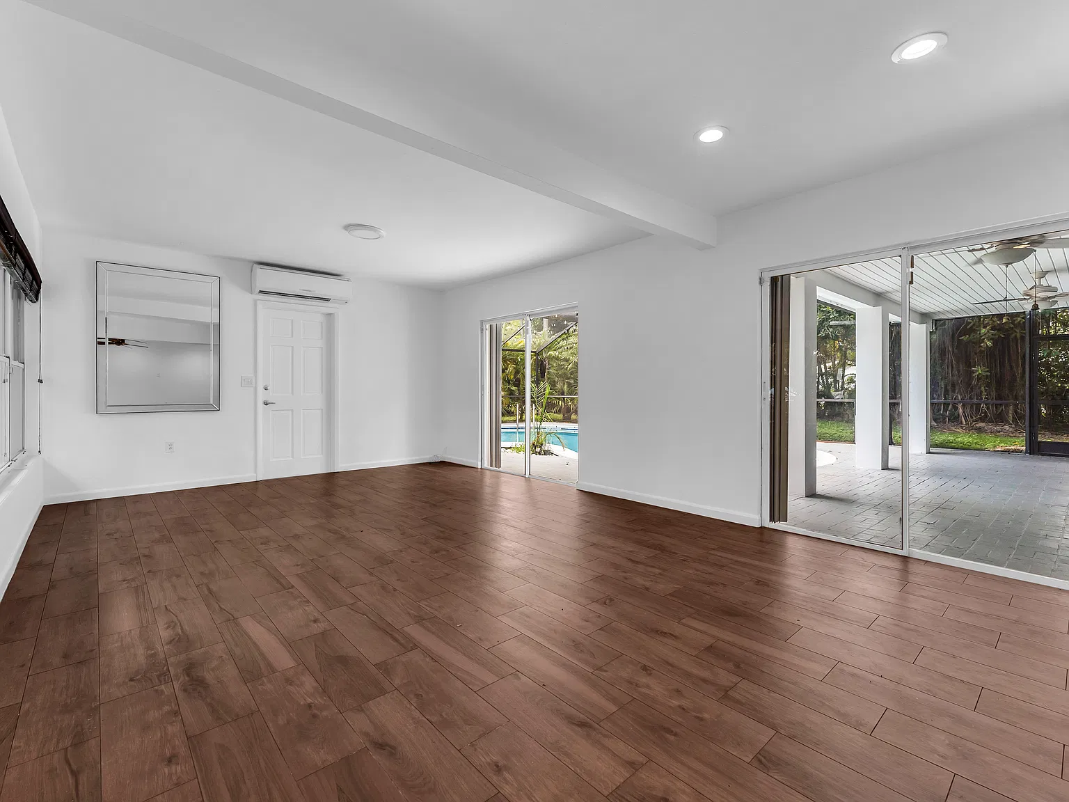 3 bed, 2247 sqft, $7,150 — Photo 3