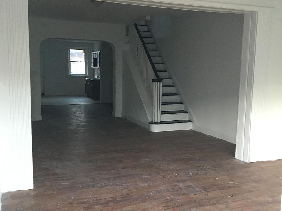 1st image of 5929 Larchwood Ave #House4br