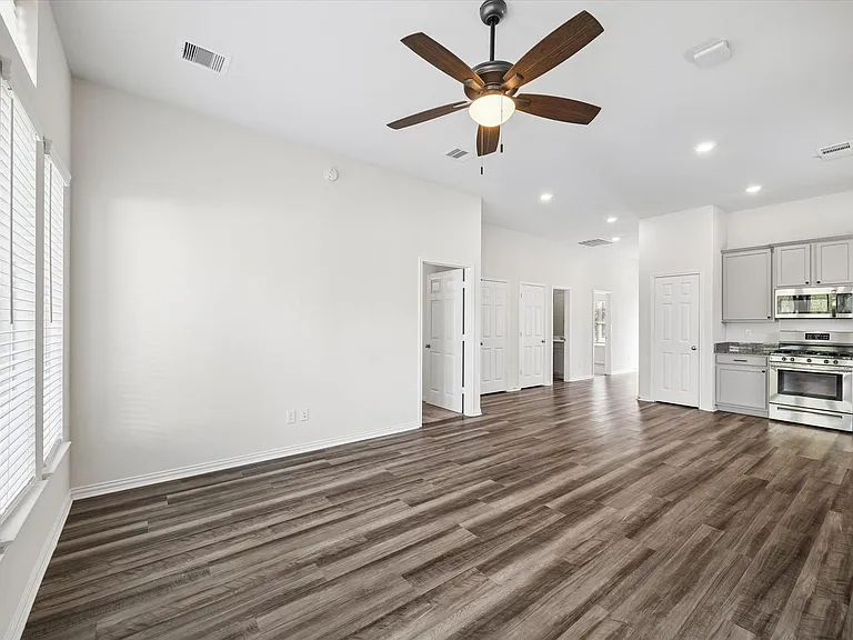 206 N Lynx Trl — Photo 7