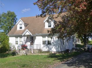 12 Canob Ln, Richmond, RI 02898