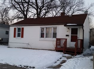 38 W Barrett Ave, Madison Heights, MI 48071