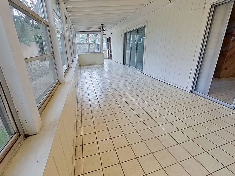 1615 Seminole Rd — Photo 19