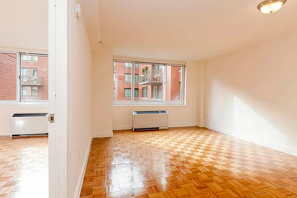 Rented by Mirador Real Estate | media 20