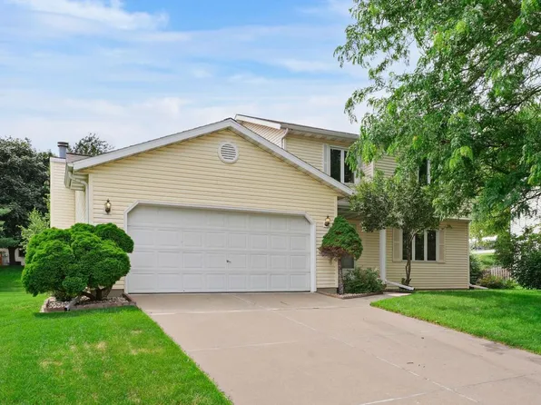 2928 Maple Run Dr, Madison, WI 53719