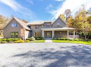 195 Bull Path, East Hampton, NY 11937