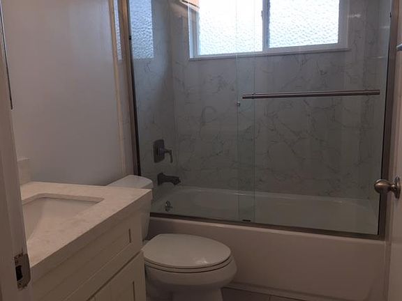 4th image of 988 Zarick Dr