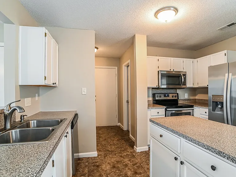 11338 Northwoods Forest Dr — Photo 10