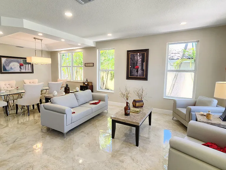 1851 Corsica Dr — Photo 6