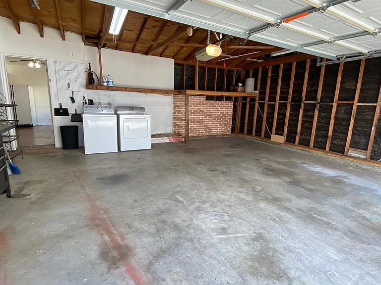 12921 Landale St — Photo 18