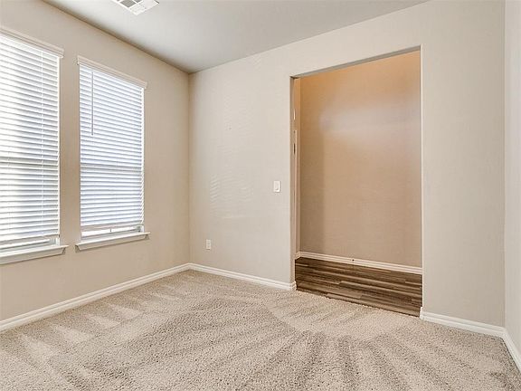 4th image of 11313 NW 95th Ter