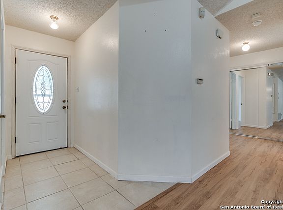 4th image of 6711 Calm Lake Dr