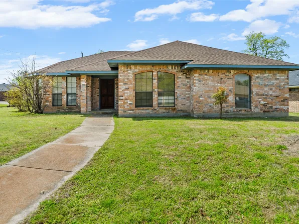 3501 Canton St, Greenville, TX 75402