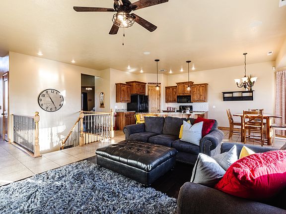 5th image of 2183 N Sheron Dr