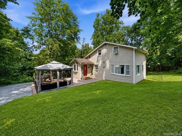 23 Sunrise Trail, Monroe, NY 10950