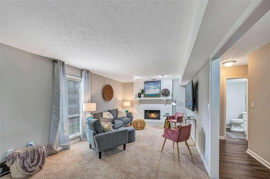 3 bed, 4.5 bath, 1672 sqft, $5,250 — Photo 3