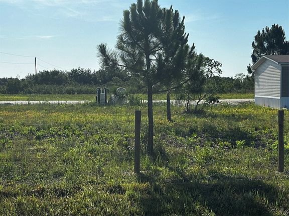 5th image of 15992 NW 278th Street