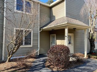 135 Monmouth Way, Halfmoon, NY 12065