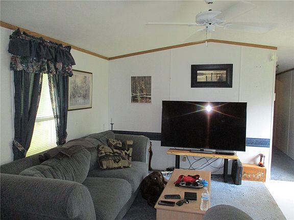 3rd image of 318 Shumway Hill Rd