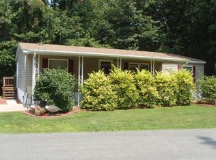 121 Oak Leaf Dr, Windsor, PA