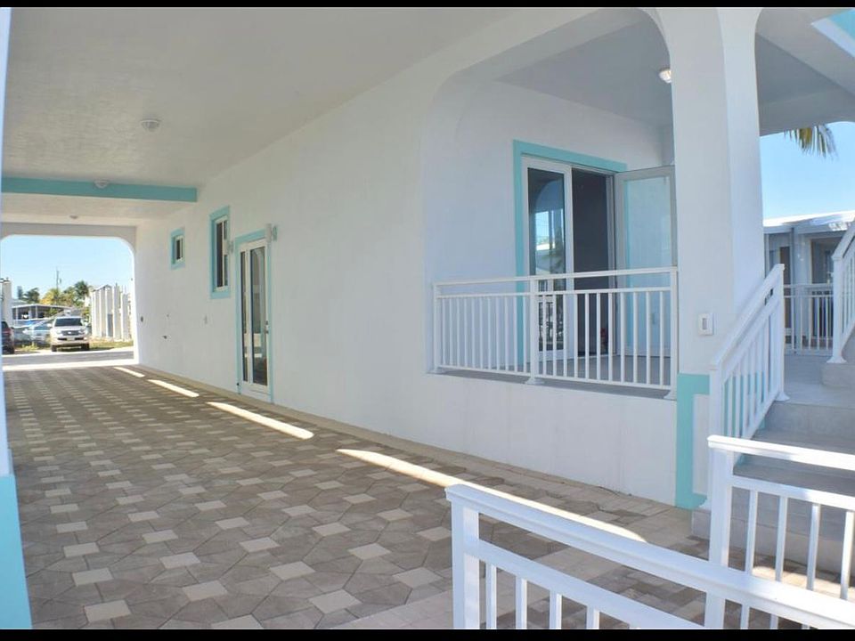 1st image of 221 Normandy Dr
