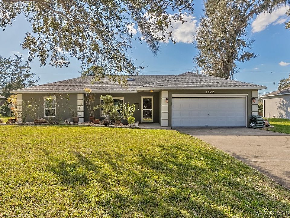 1st image of 1422 Queen Palm Dr