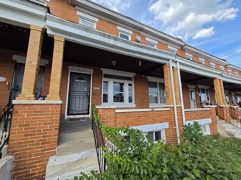 4224 Sheldon Ave — Photo 1