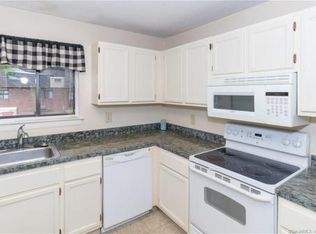 62 High Path Rd UNIT 62, Windsor, CT 06095