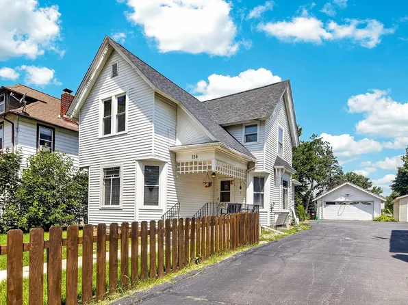 155 W North St, Capron, IL 61012