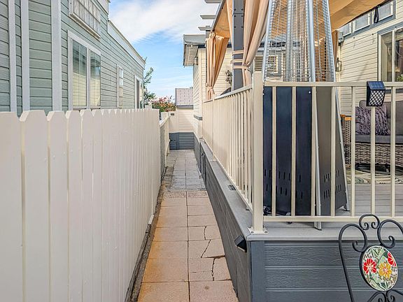 4th image of 70200 Dillon Rd #161