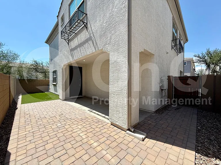 1061 E Marlin Dr — Photo 27