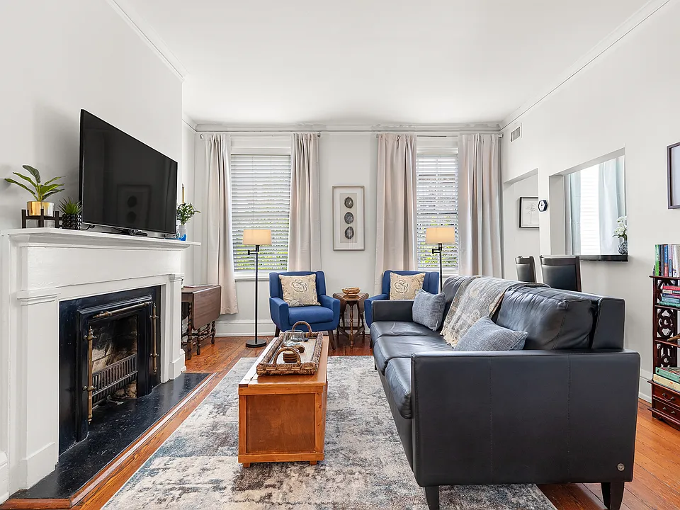 24 E Macon St #2