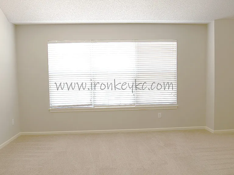 9221 Boehm Dr — Photo 14